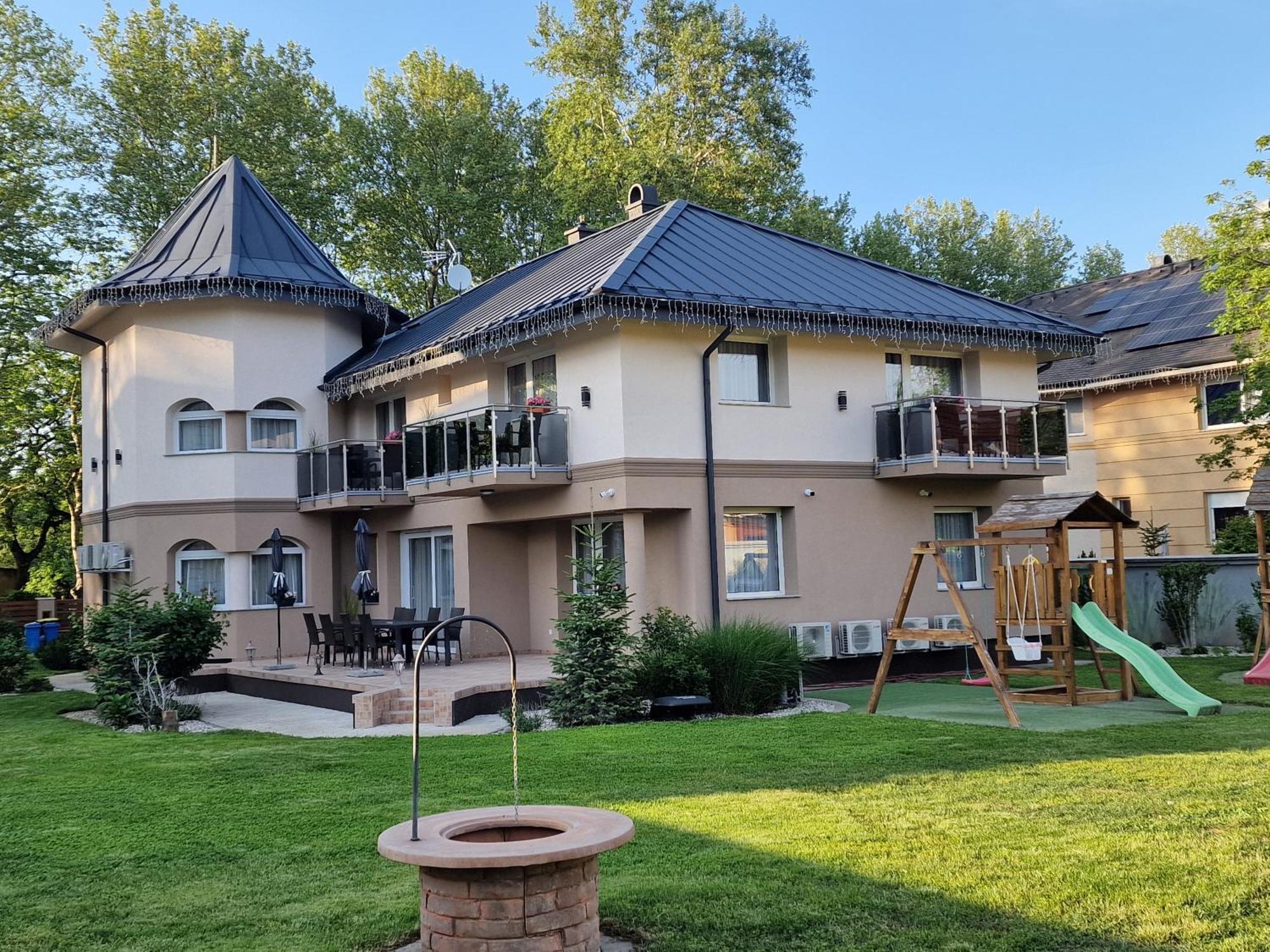 Villa Leticia Siofok Exterior photo